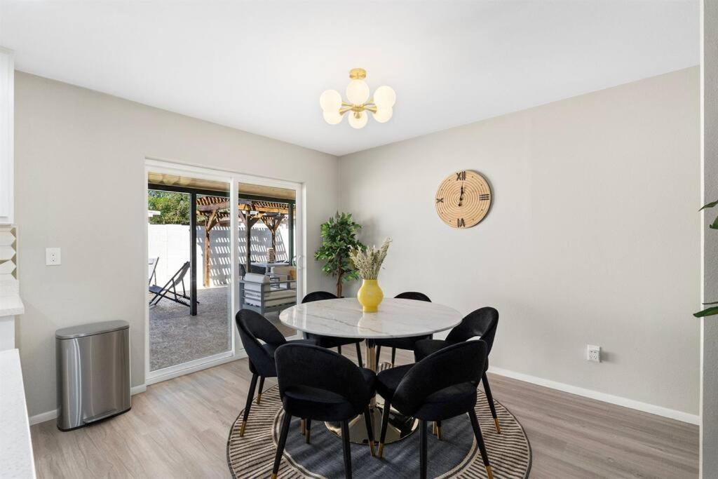 Cozy-Perfect Location-Private Pool-Heat Optional- Spring Training-Gcu Villa Phoenix Exterior foto